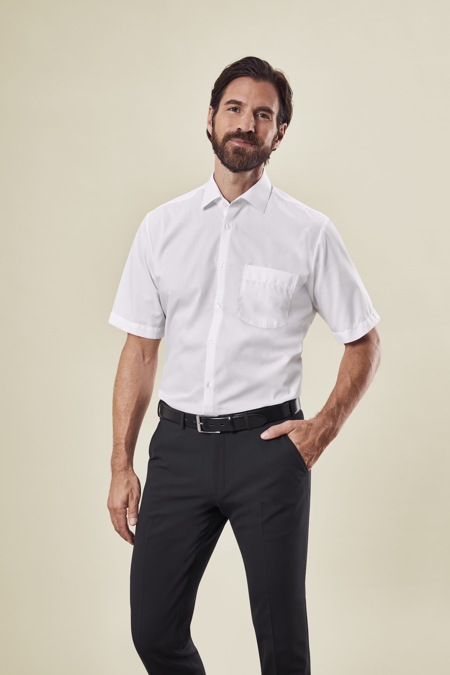 Herren-Hemd Leasing – weiß (Am Modell)